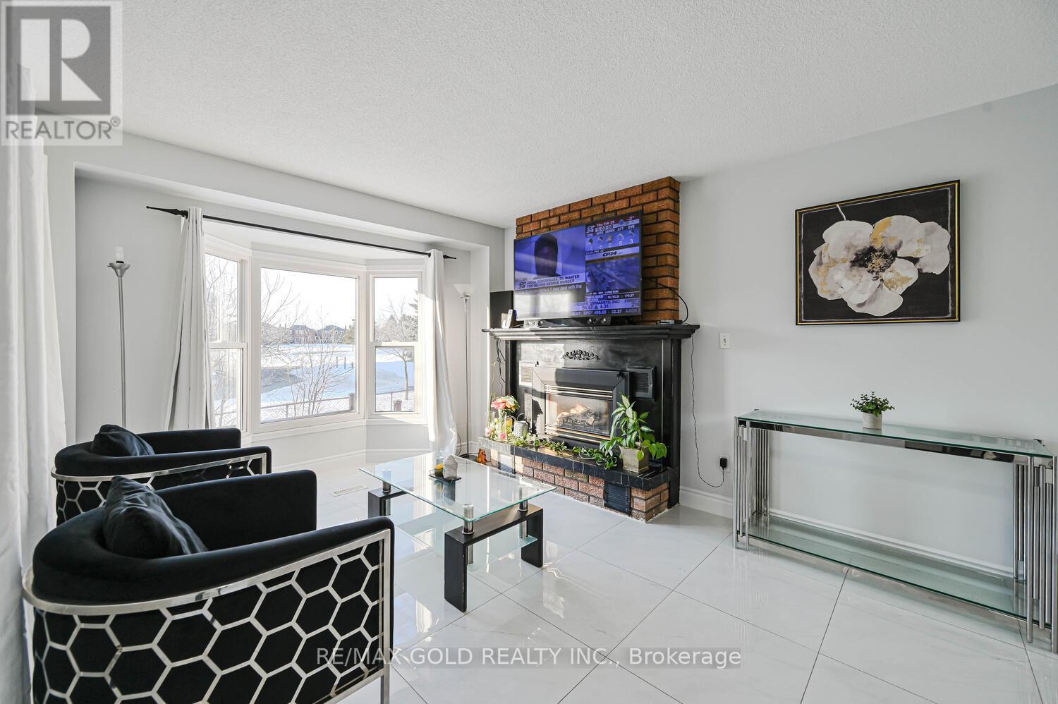 4455 Violet Road, Mississauga, Ontario  L5V 1K1 - Photo 13 - W12827794