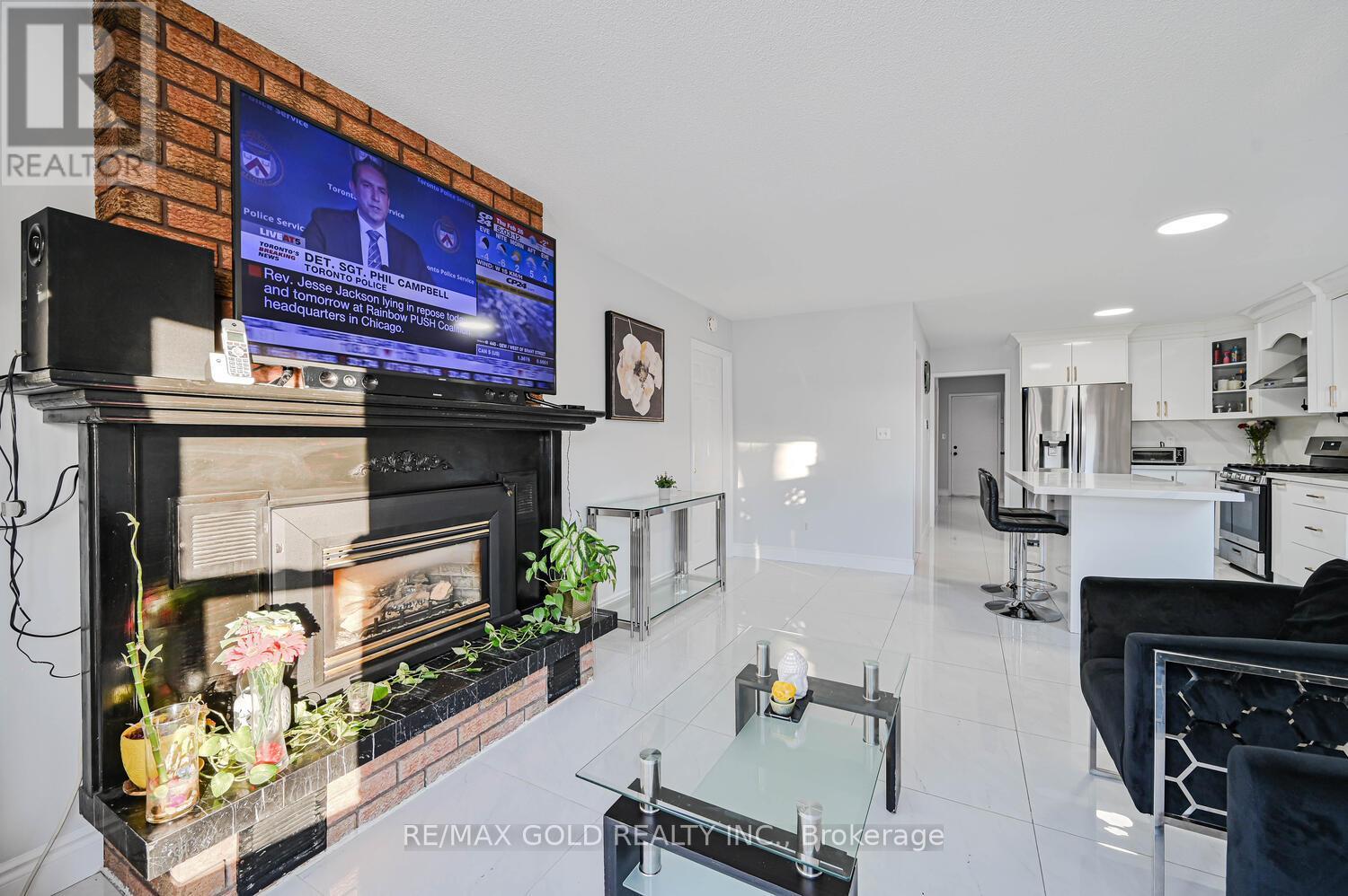 4455 Violet Road, Mississauga, Ontario  L5V 1K1 - Photo 14 - W12827794