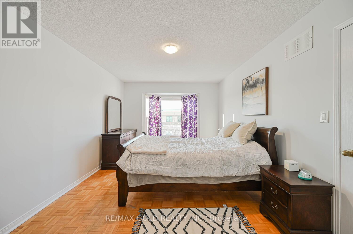 4455 Violet Road, Mississauga, Ontario  L5V 1K1 - Photo 22 - W12827794