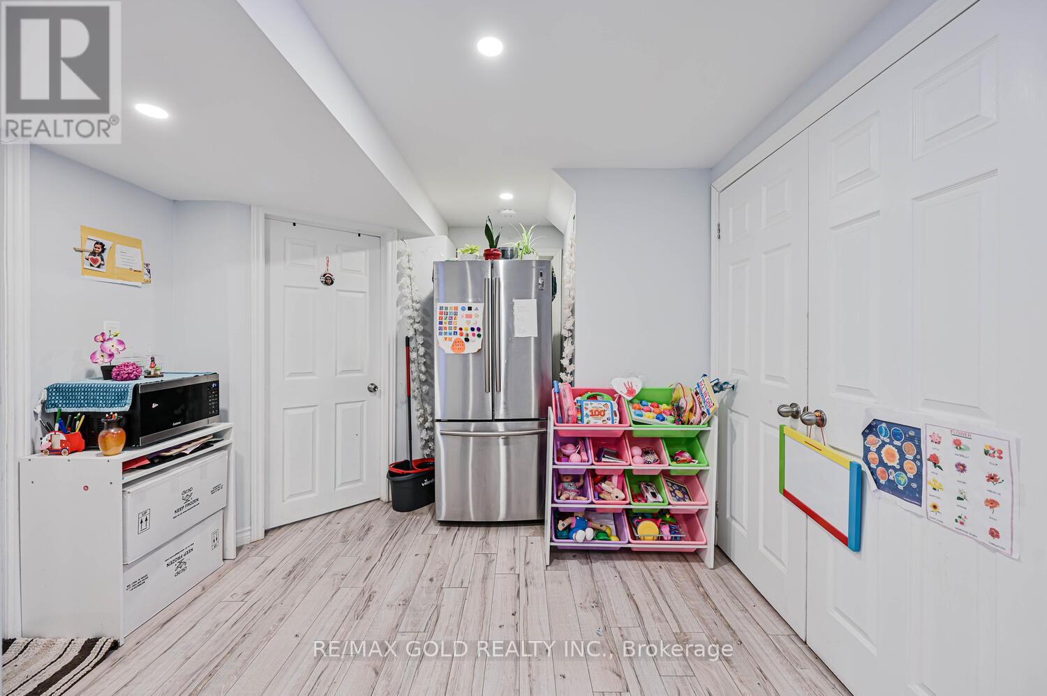 4455 Violet Road, Mississauga, Ontario  L5V 1K1 - Photo 33 - W12827794