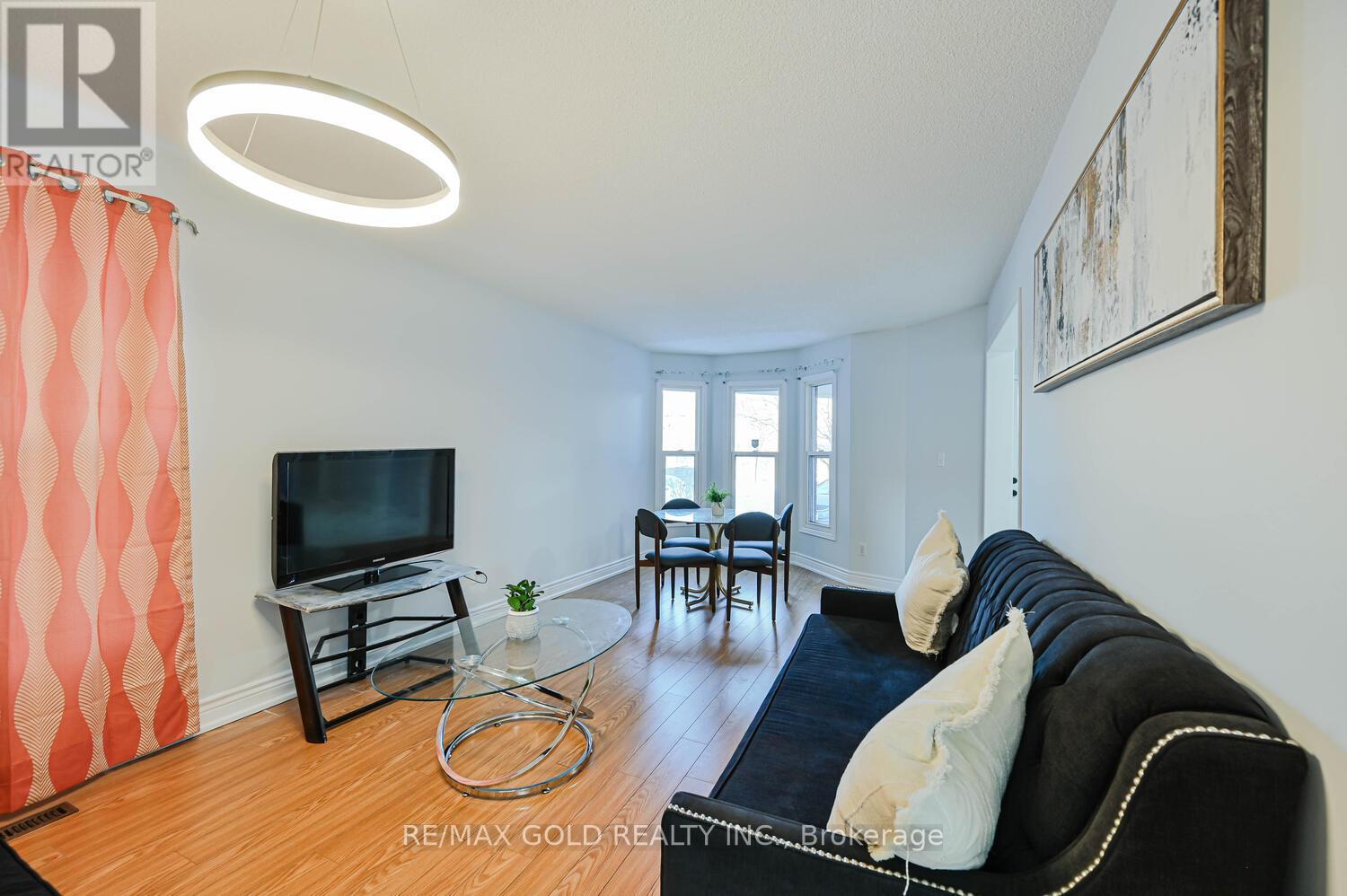 4455 Violet Road, Mississauga, Ontario  L5V 1K1 - Photo 7 - W12827794