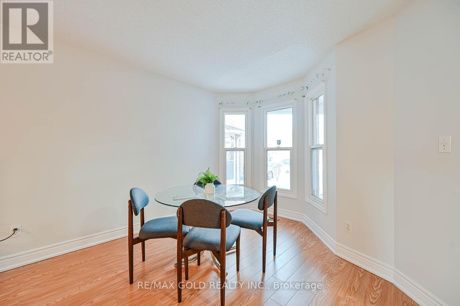 4455 Violet Road, Mississauga, Ontario  L5V 1K1 - Photo 8 - W12827794