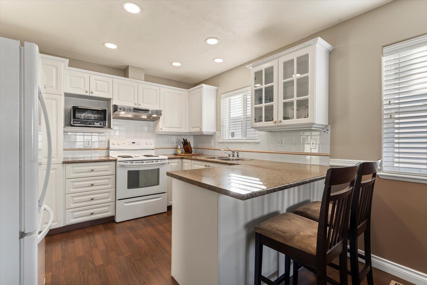 106 8485 Young Road, Chilliwack Proper South, Chilliwack, British Columbia  V2P 7Y7 - Photo 3 - R3092955