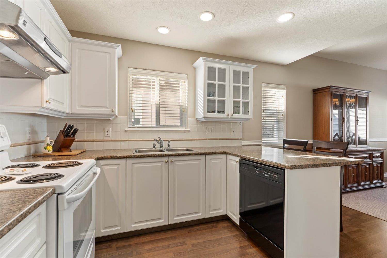 106 8485 Young Road, Chilliwack Proper South, Chilliwack, British Columbia  V2P 7Y7 - Photo 5 - R3092955