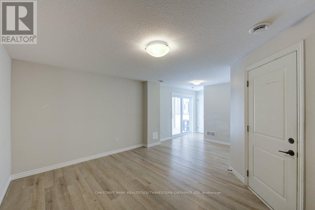 37 - 435 Callaway Road, London North, Ontario  N6G 2N1 - Photo 6 - X12827746