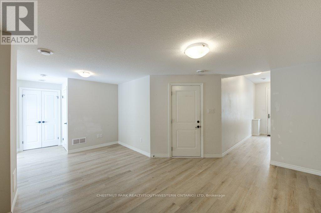 37 - 435 Callaway Road, London North, Ontario  N6G 2N1 - Photo 7 - X12827746