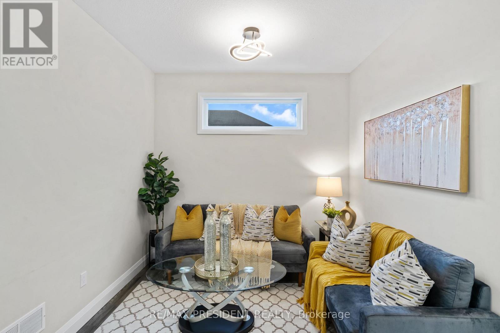 191 Foxborough Place, Thames Centre, Ontario  N0M 2P0 - Photo 10 - X12827760