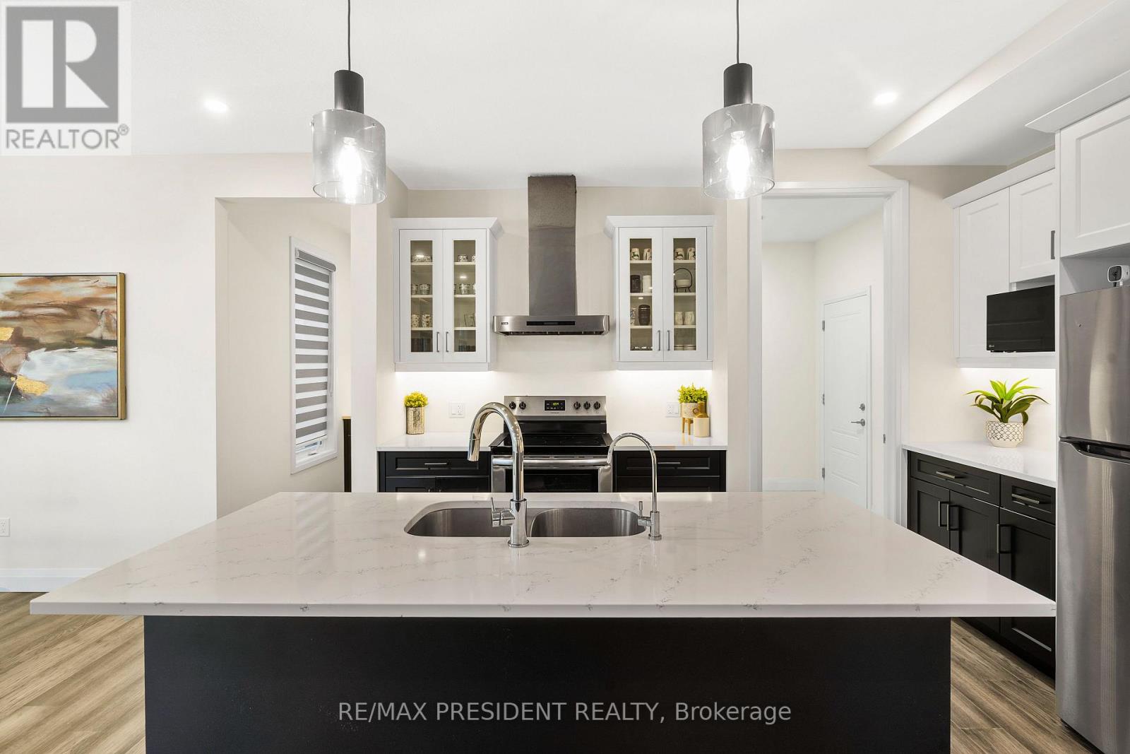 191 Foxborough Place, Thames Centre, Ontario  N0M 2P0 - Photo 17 - X12827760