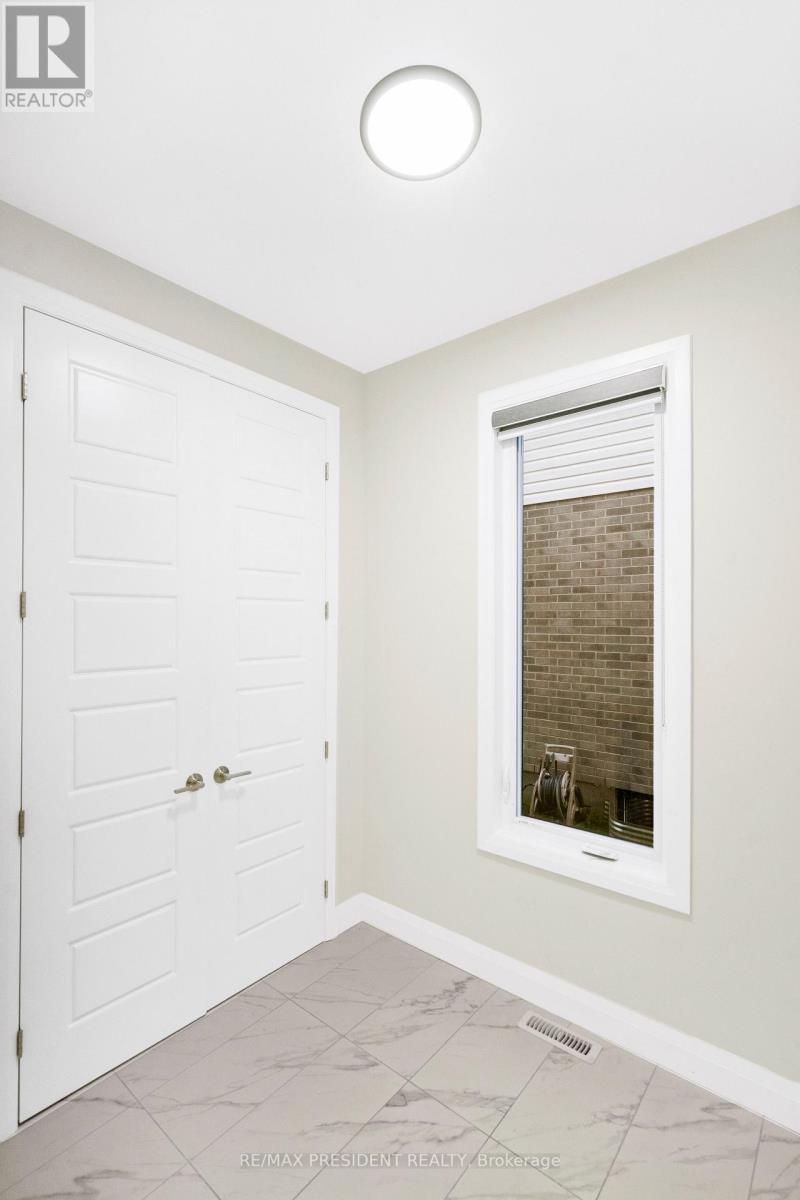 191 Foxborough Place, Thames Centre, Ontario  N0M 2P0 - Photo 20 - X12827760