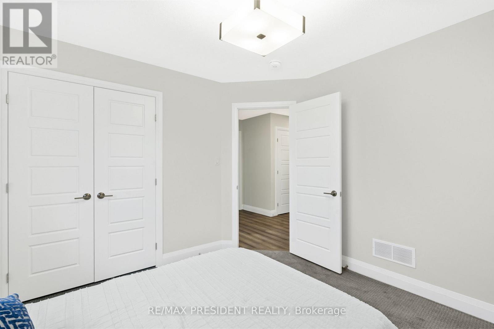 191 Foxborough Place, Thames Centre, Ontario  N0M 2P0 - Photo 34 - X12827760