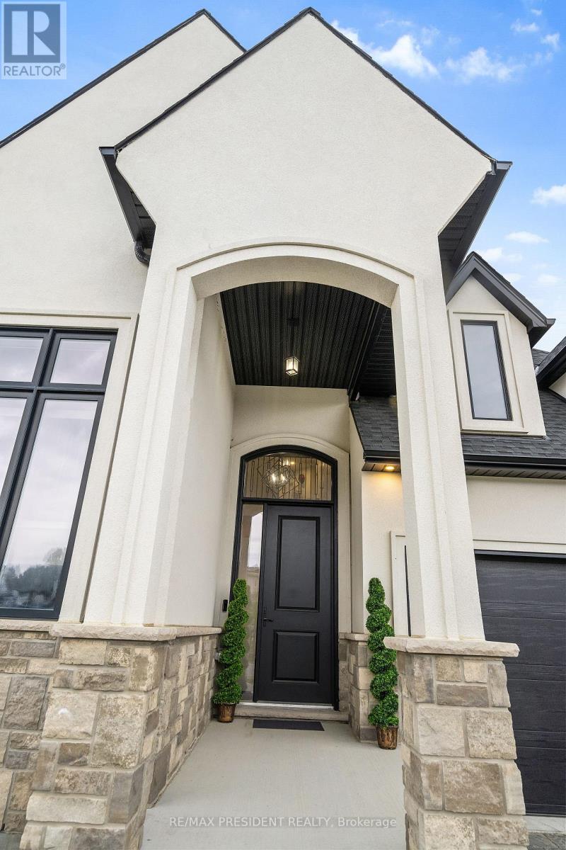 191 Foxborough Place, Thames Centre, Ontario  N0M 2P0 - Photo 6 - X12827760