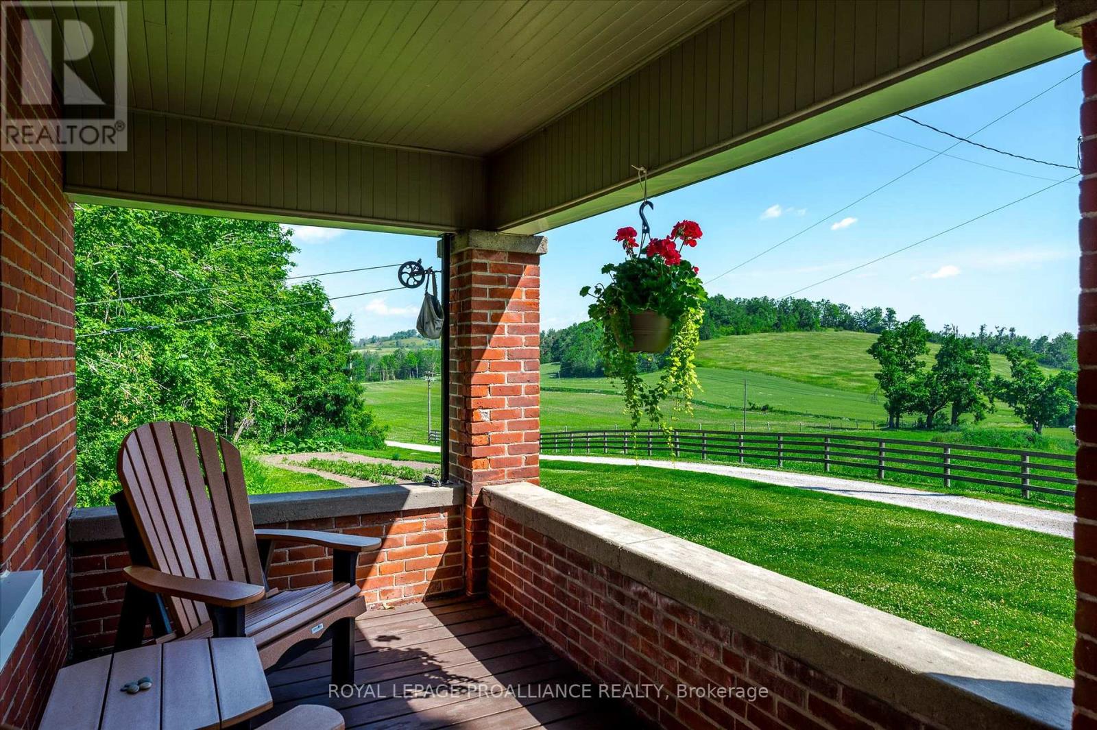 831 Bland Line, Cavan Monaghan, Ontario  L0A 1C0 - Photo 16 - X12827768