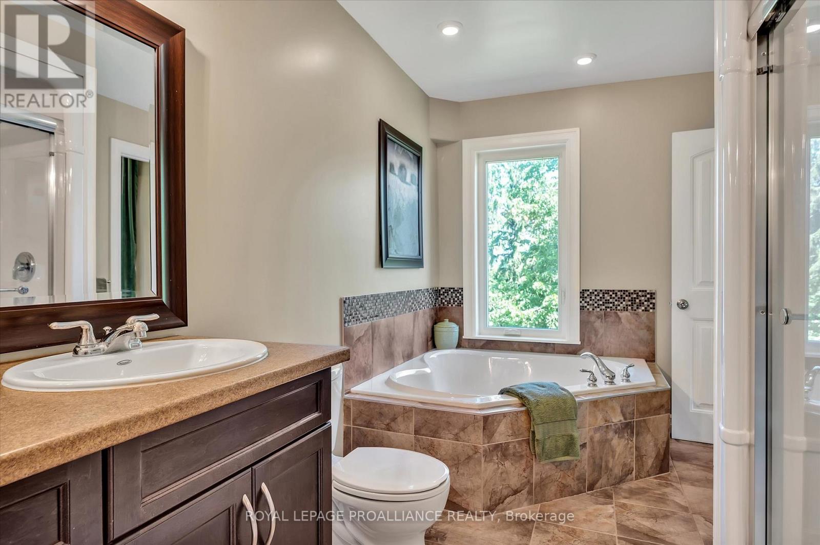 831 Bland Line, Cavan Monaghan, Ontario  L0A 1C0 - Photo 40 - X12827768