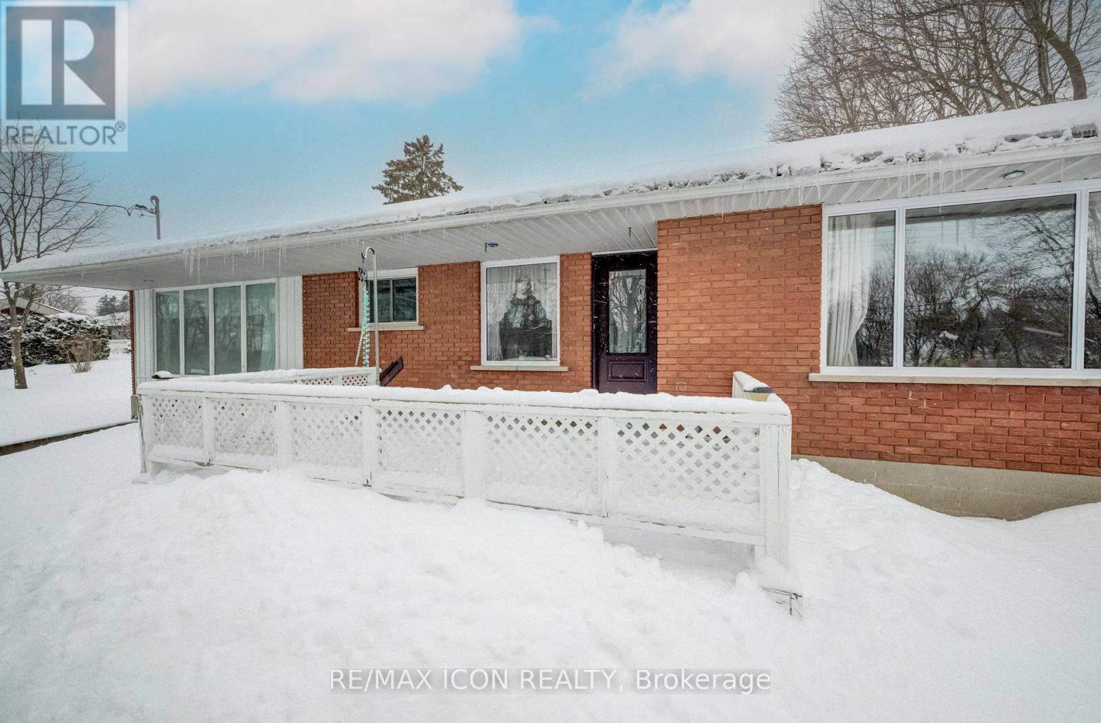 121 North Water Street, Wellington North, Ontario  N0G 2L3 - Photo 10 - X12827778