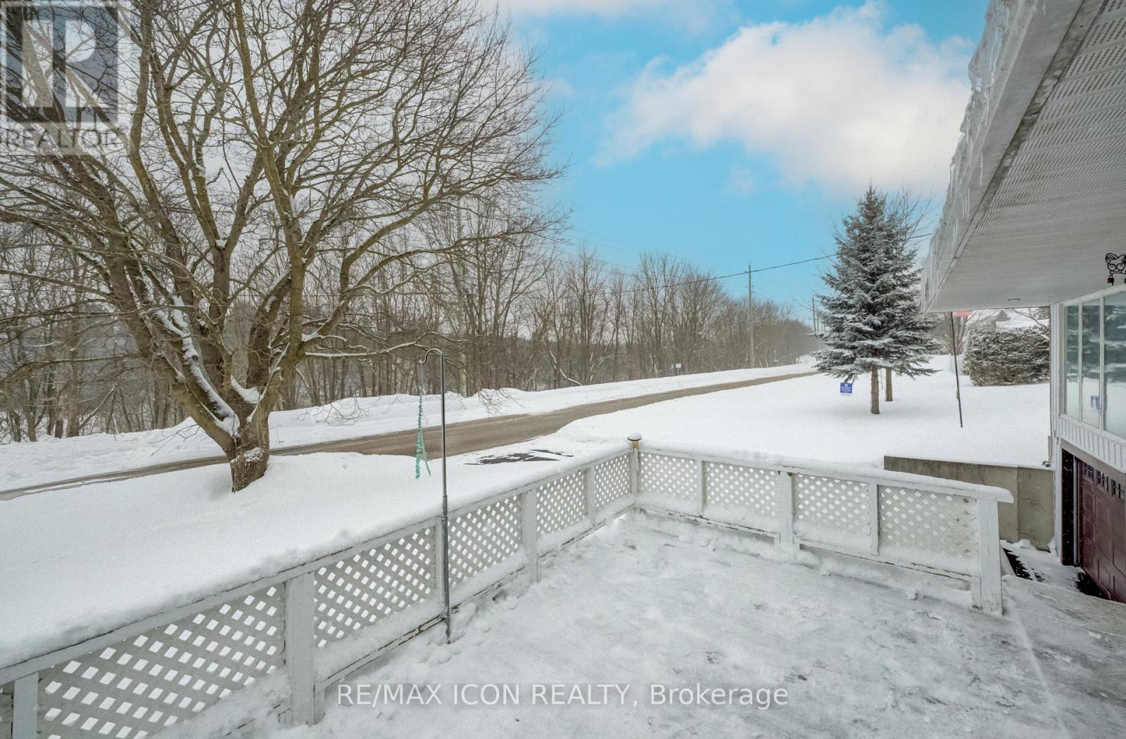 121 North Water Street, Wellington North, Ontario  N0G 2L3 - Photo 6 - X12827778