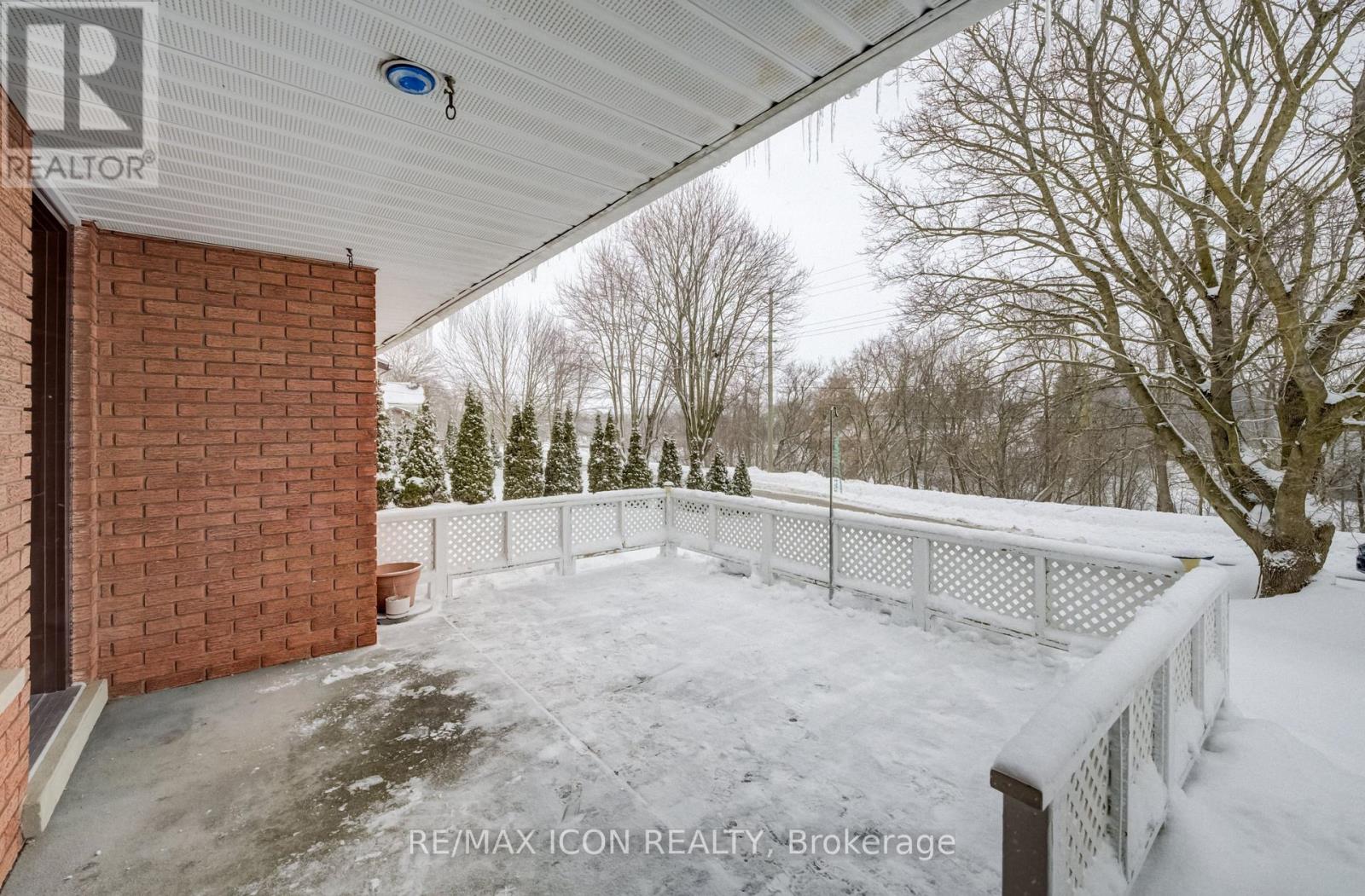 121 North Water Street, Wellington North, Ontario  N0G 2L3 - Photo 8 - X12827778