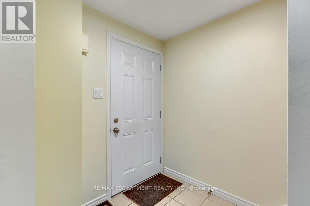 5 - 900 James Street, Woodstock, Ontario  N4S 1S4 - Photo 4 - X12827810