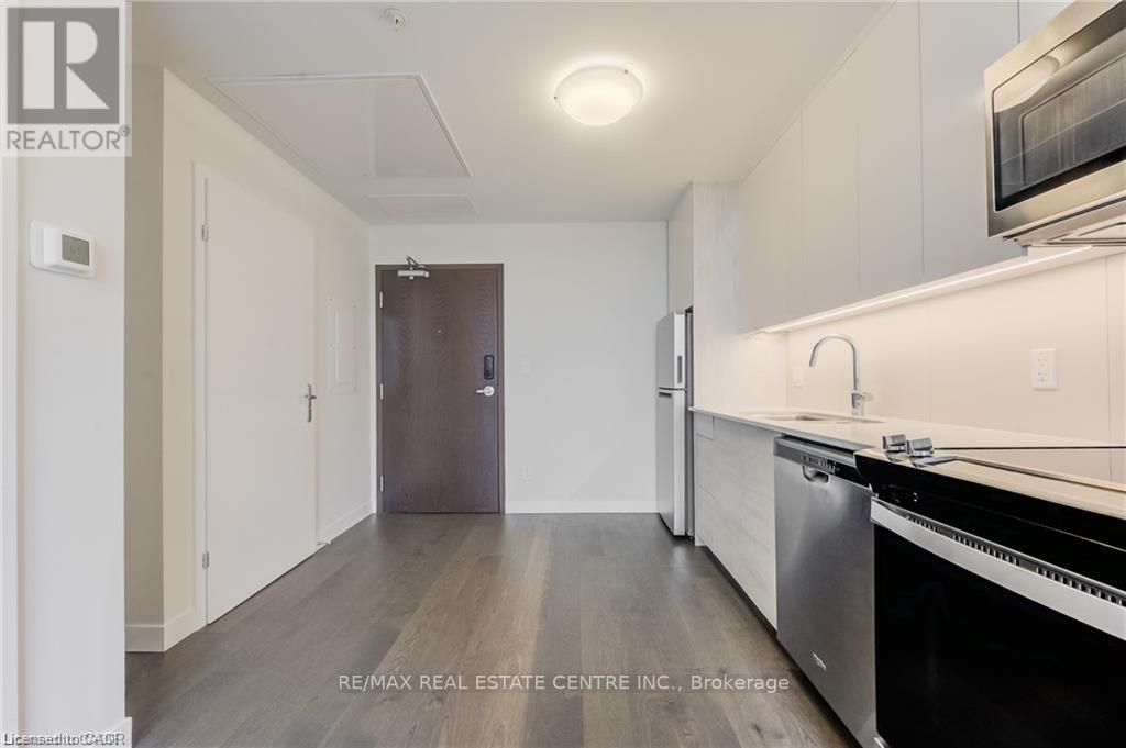 1008 - 60 Frederick Street, Kitchener, Ontario  N2H 0C7 - Photo 6 - X12827816