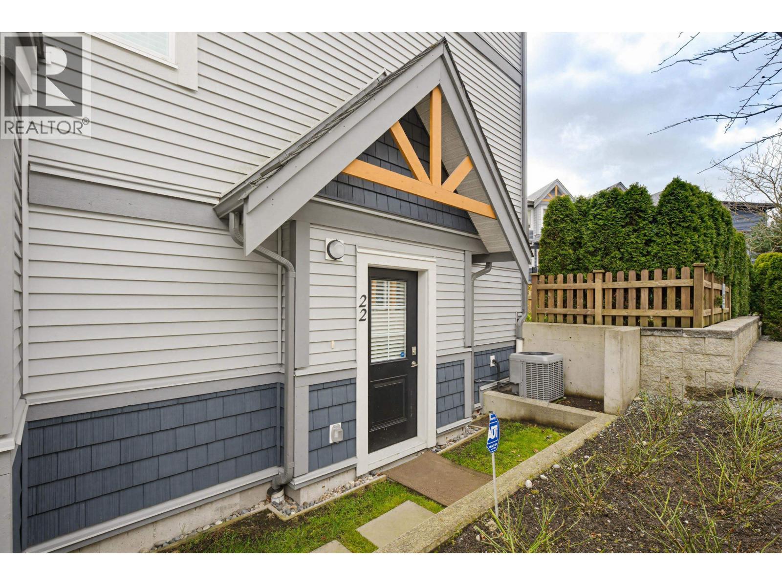 22 22810 113 Avenue, Maple Ridge, British Columbia  V2X 3N2 - Photo 3 - R3093821