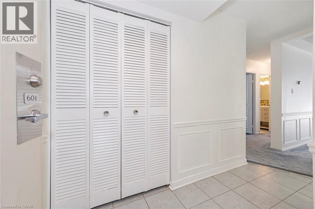 20 Speers Road Unit# 601, Oakville, Ontario  L6K 3R5 - Photo 3 - 40800121