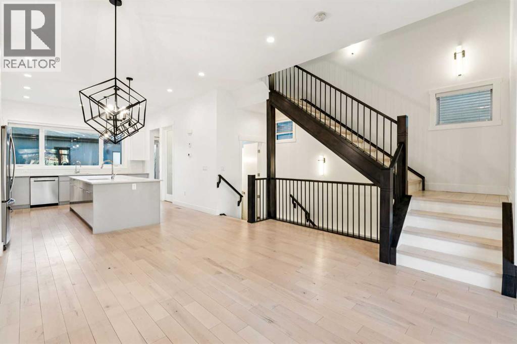 2409 28 Avenue Sw, Calgary, Alberta  T2T 1L1 - Photo 12 - A2281173