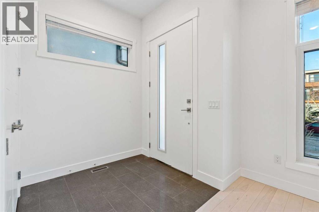 2409 28 Avenue Sw, Calgary, Alberta  T2T 1L1 - Photo 5 - A2281173