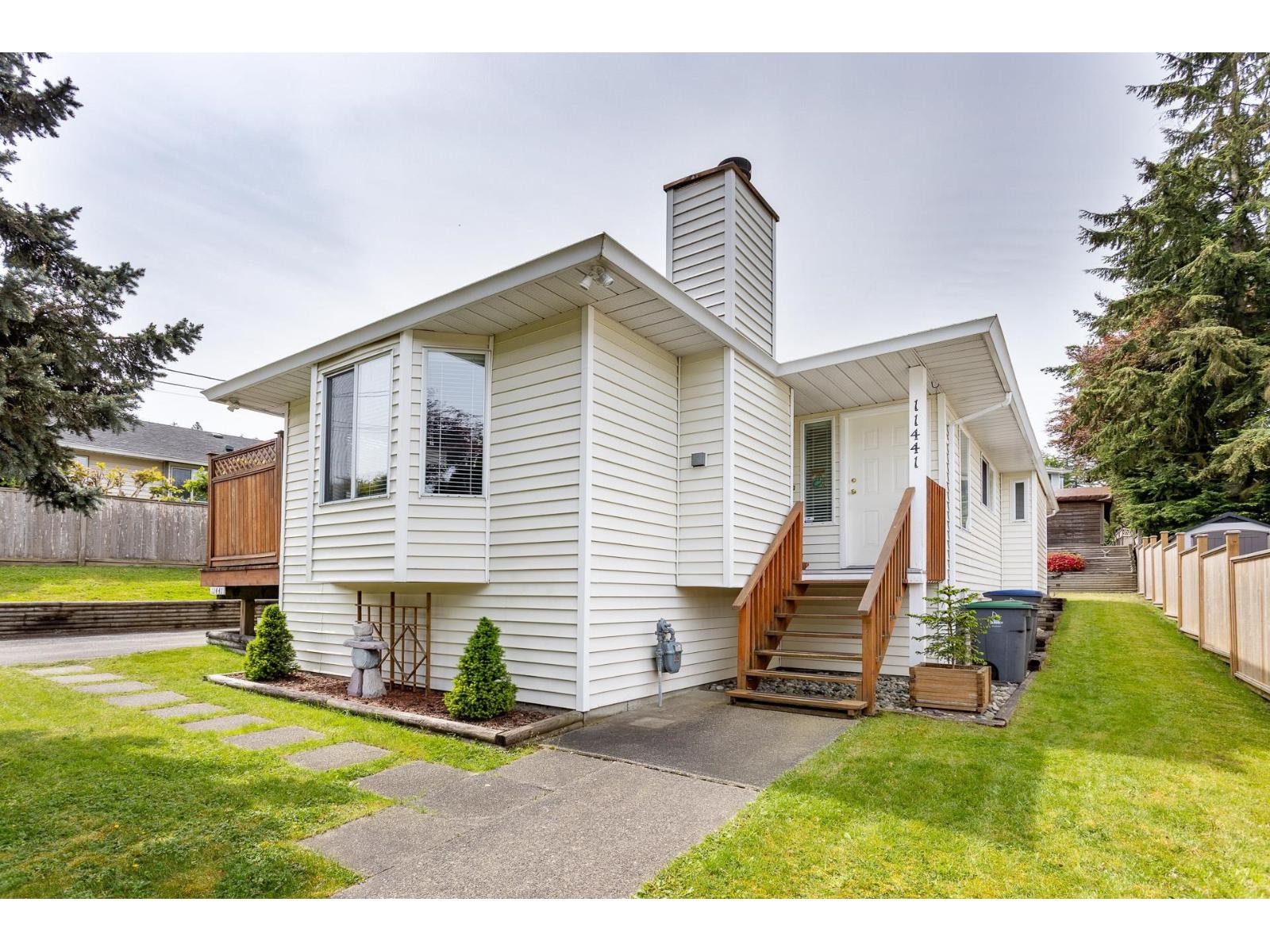 11441 SURREY ROAD, Surrey, British Columbia