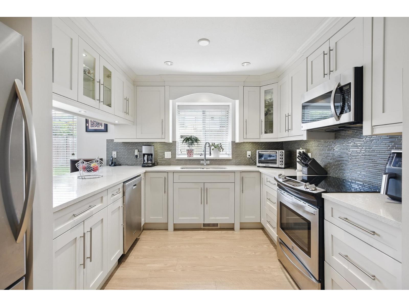 11441 Surrey Road, Surrey, British Columbia  V3R 5T4 - Photo 9 - R3055479