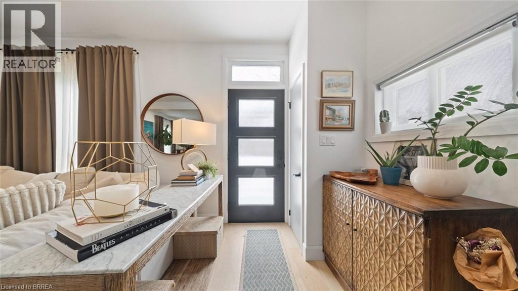 128 Cayuga Street, Brantford, Ontario  N3S 1X4 - Photo 5 - 40808206