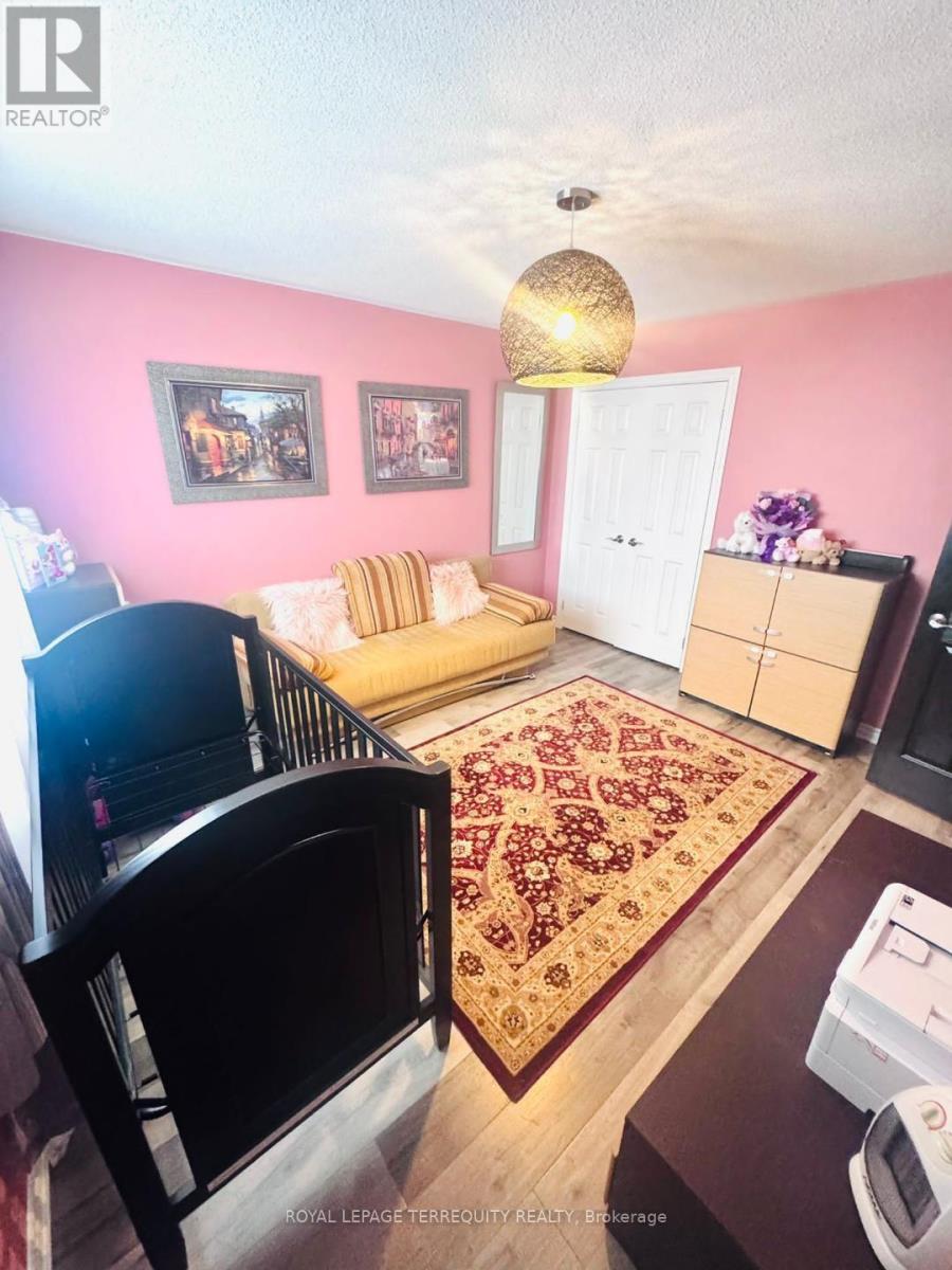 25 Jagges Drive, Barrie, Ontario  L4N 0W9 - Photo 17 - S12783578