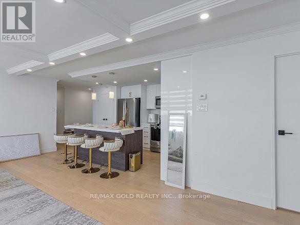 2108 - 3700 Kaneff Crescent, Mississauga, Ontario  L5A 4B8 - Photo 9 - W12730556