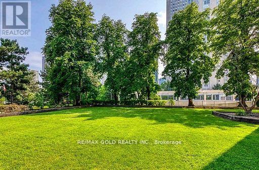 2108 - 3700 Kaneff Crescent, Mississauga, Ontario  L5A 4B8 - Photo 29 - W12730556