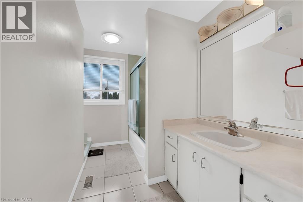 5016 Friesen Boulevard, Beamsville, Ontario  L0R 1B5 - Photo 23 - 40808250