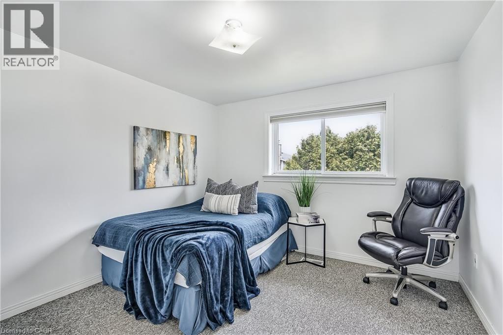 9 Valanna Court, Hamilton, Ontario  L9C 7A3 - Photo 19 - 40808132