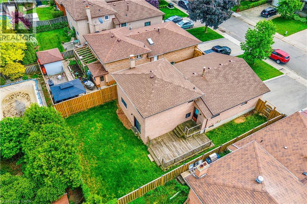 9 Valanna Court, Hamilton, Ontario  L9C 7A3 - Photo 38 - 40808132