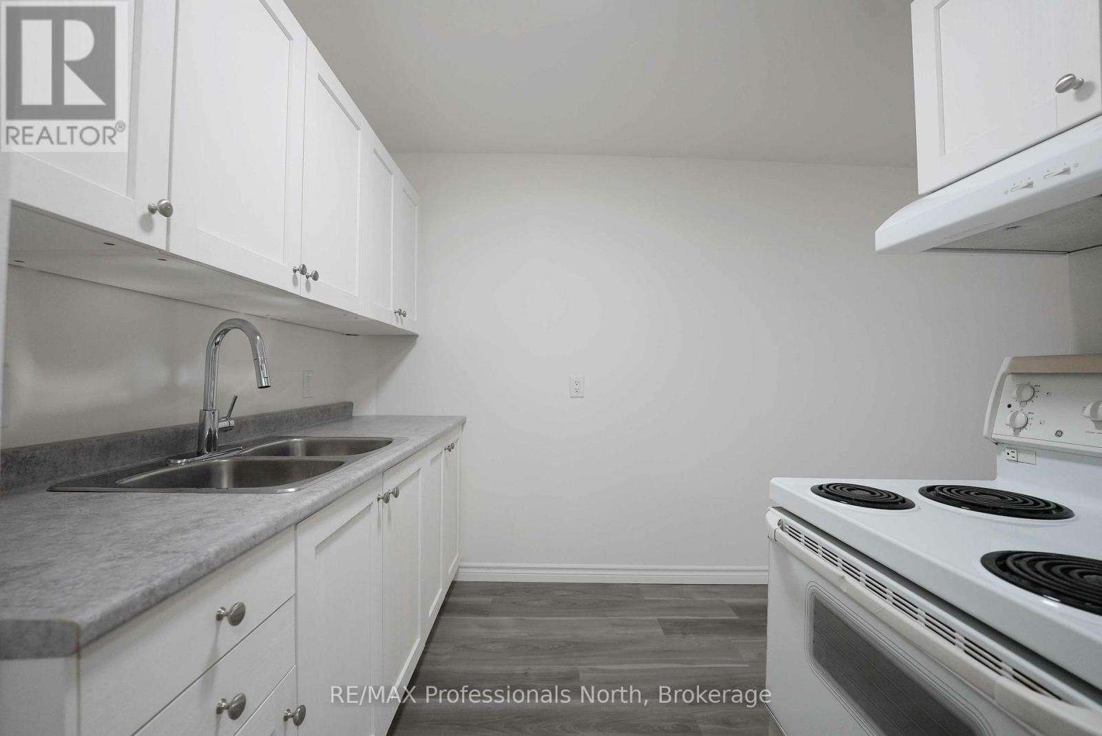 41 Maple Avenue, Dysart Et Al, Ontario  K0M 1S0 - Photo 20 - X12827926