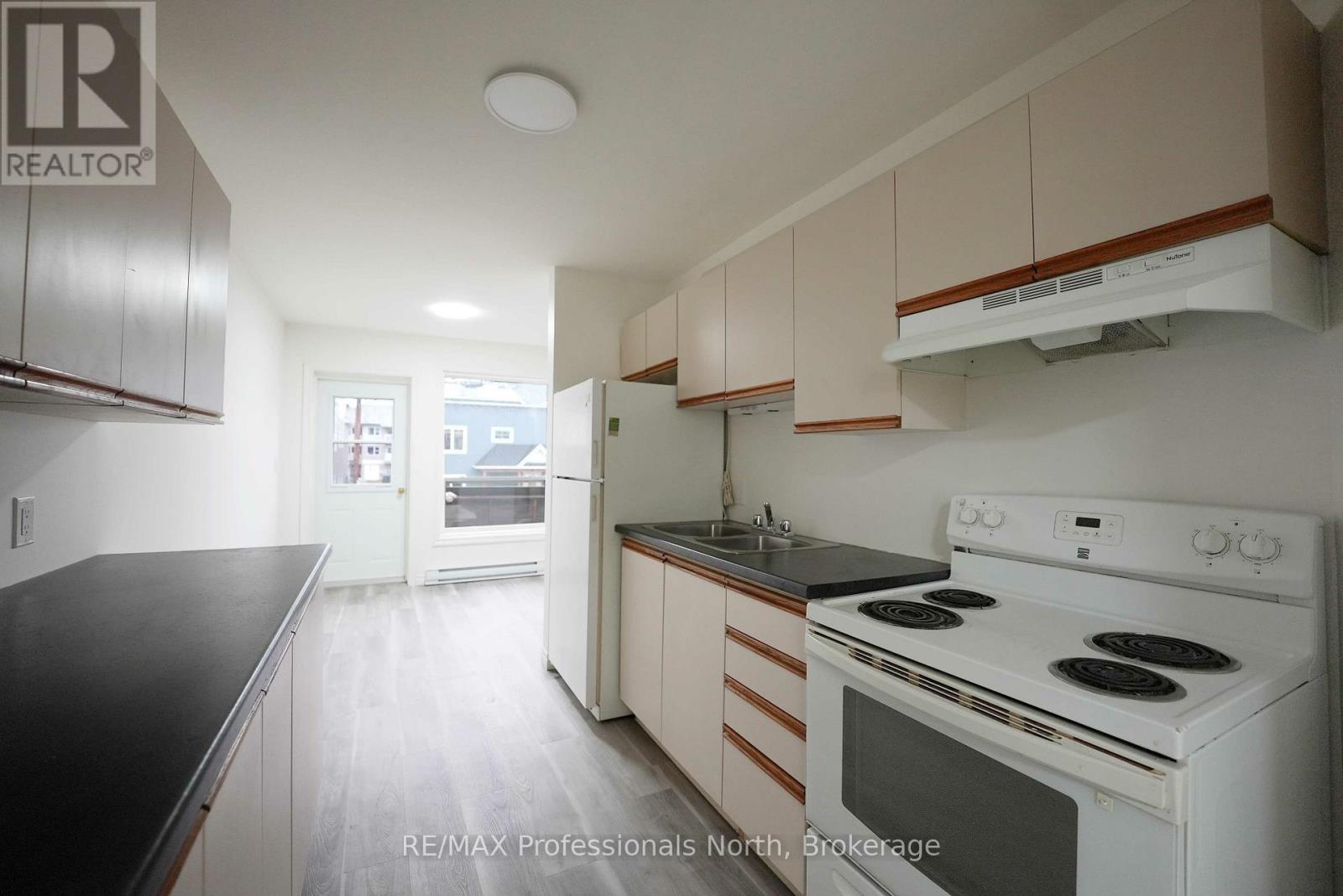 41 Maple Avenue, Dysart Et Al, Ontario  K0M 1S0 - Photo 26 - X12827926