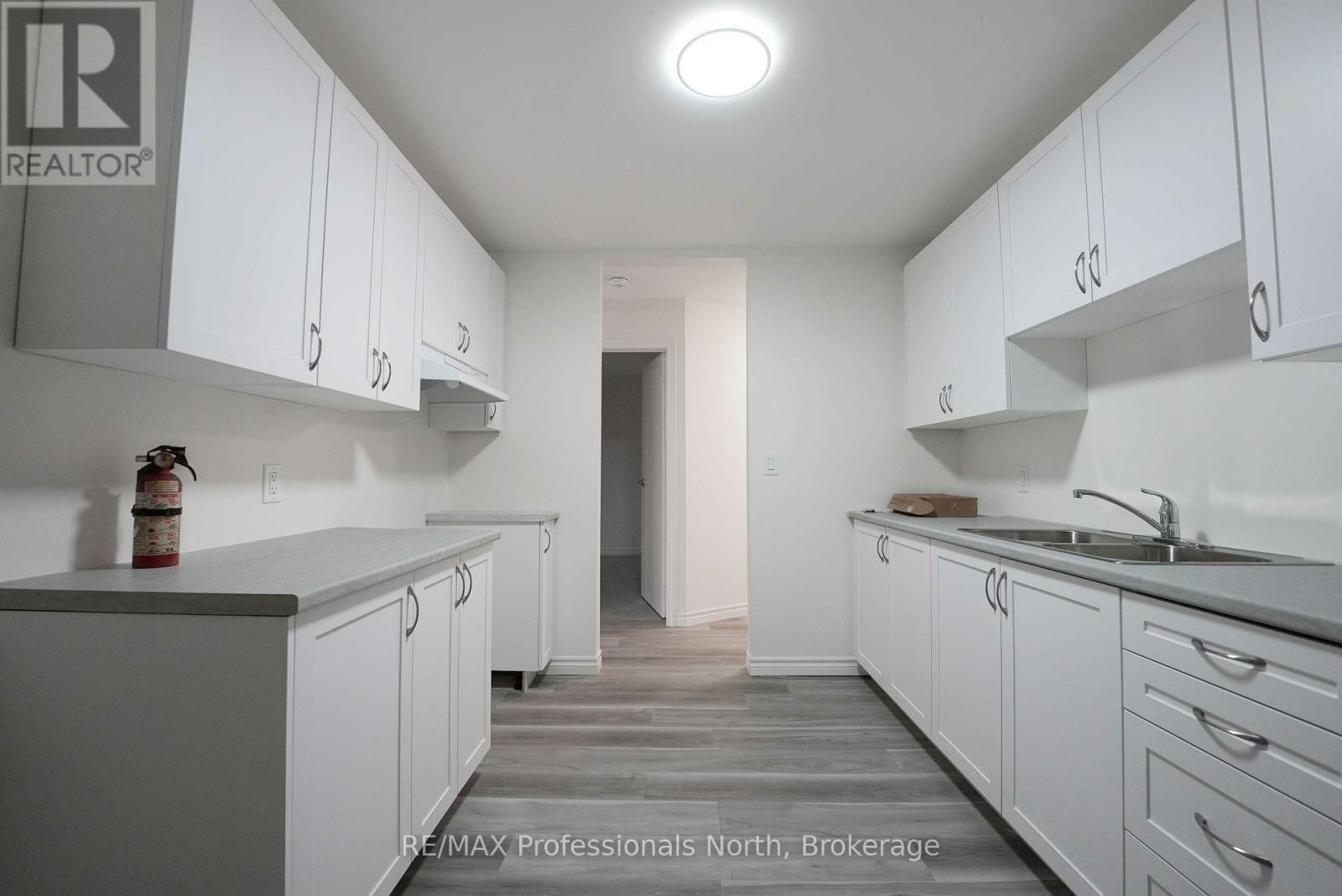 41 Maple Avenue, Dysart Et Al, Ontario  K0M 1S0 - Photo 33 - X12827926