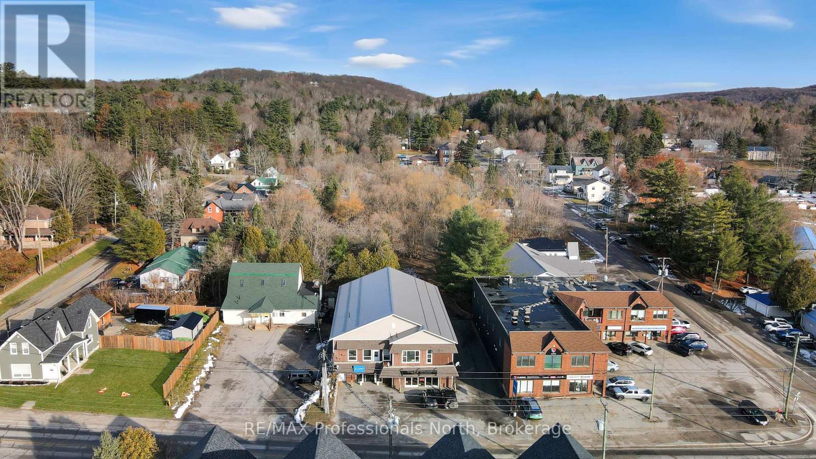 41 Maple Avenue, Dysart Et Al, Ontario  K0M 1S0 - Photo 45 - X12827926