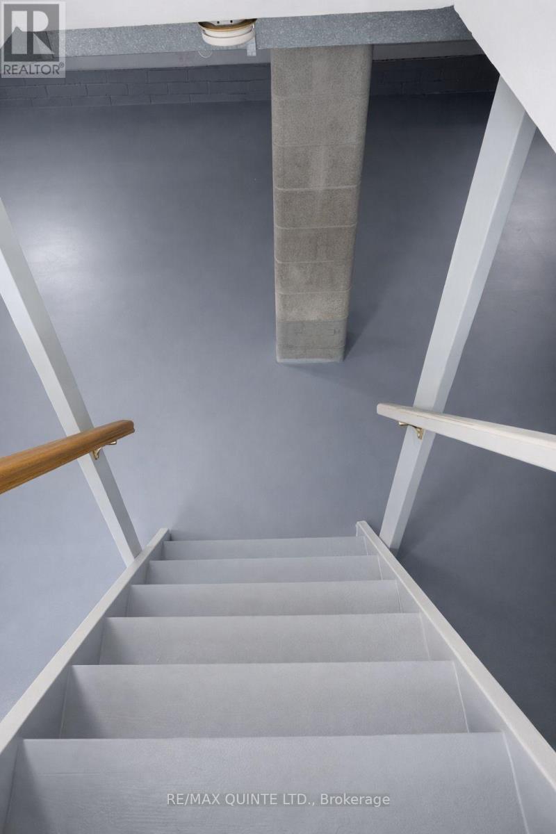 15 Union Street, Belleville, Ontario  K8P 2B5 - Photo 14 - X12827864