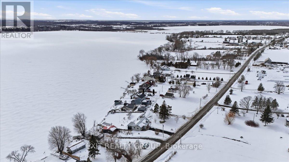 1083 Lakeside Drive, Prince Edward County, Ontario  K0K 1T0 - Photo 42 - X12827894