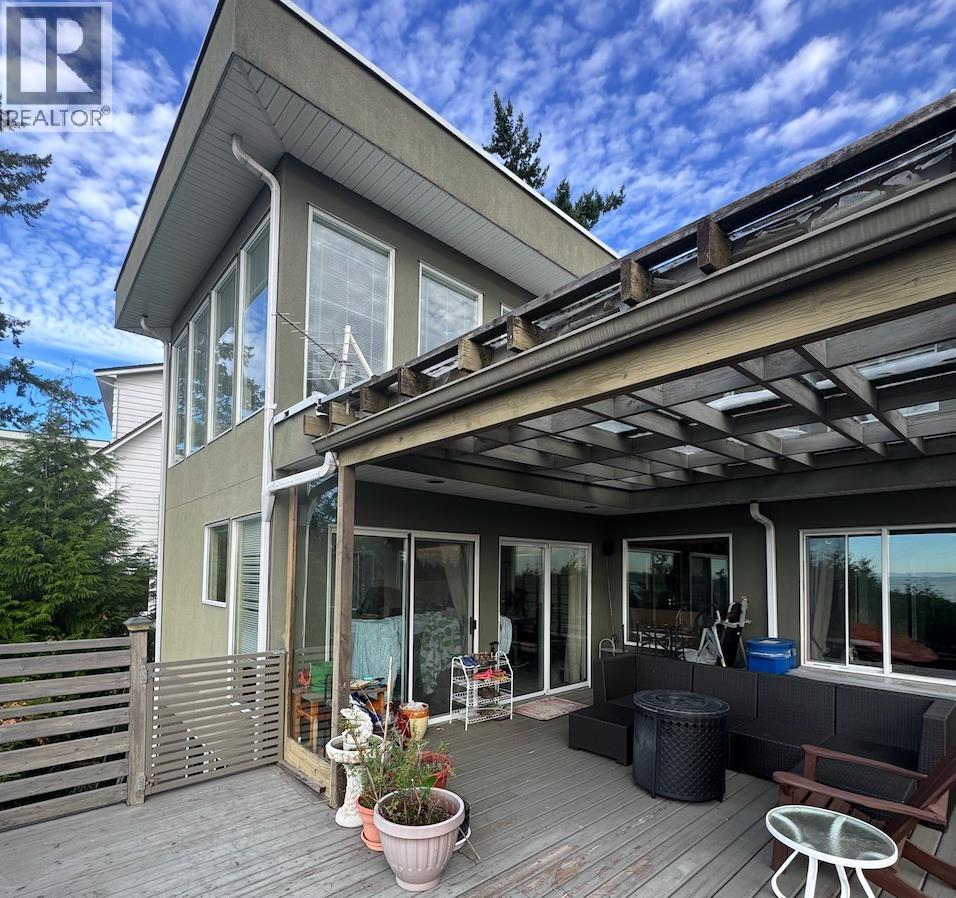 4582 Woodgreen Court, West Vancouver, British Columbia  V7S 2V7 - Photo 2 - R3094135