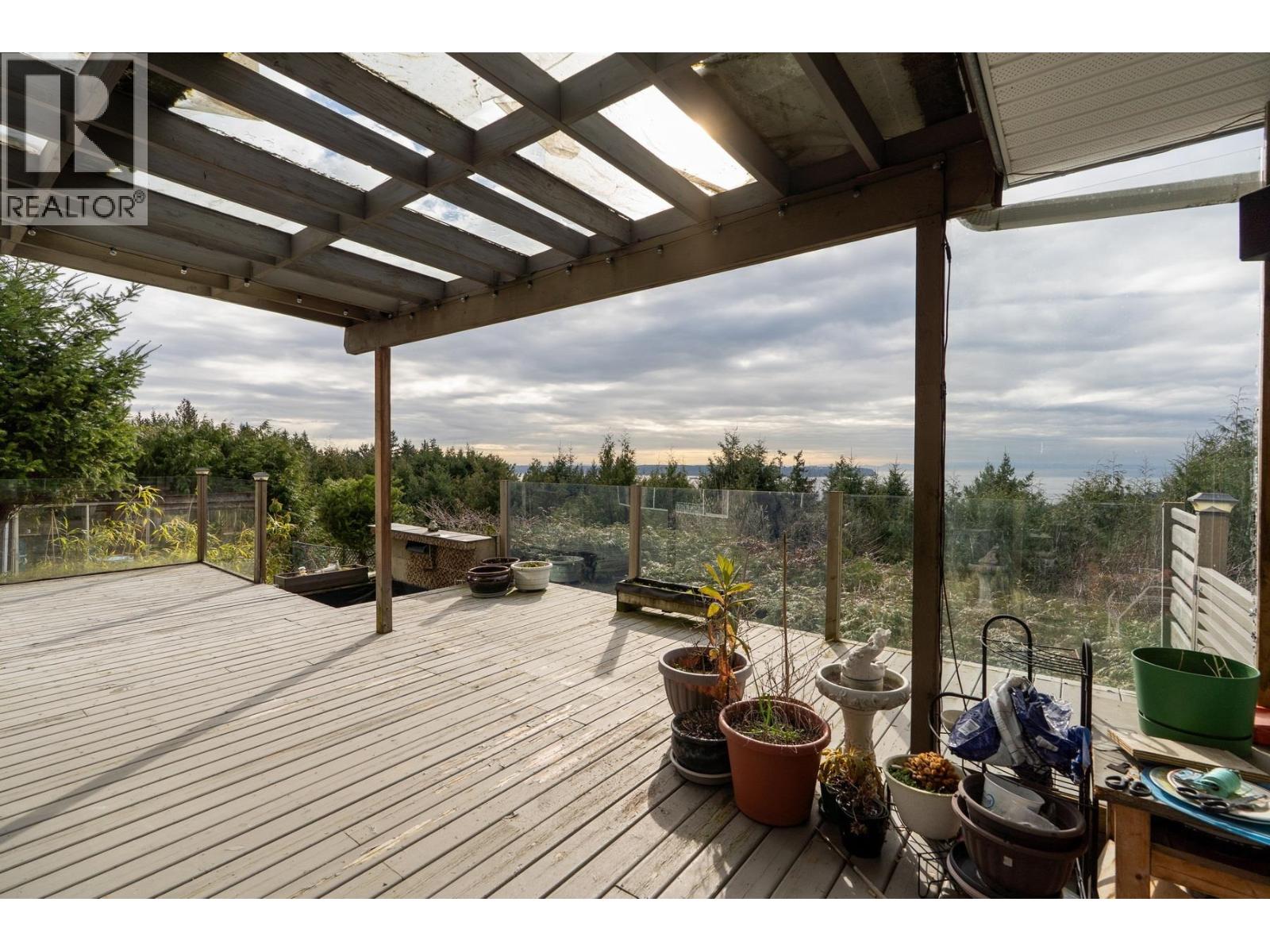 4582 Woodgreen Court, West Vancouver, British Columbia  V7S 2V7 - Photo 28 - R3094135