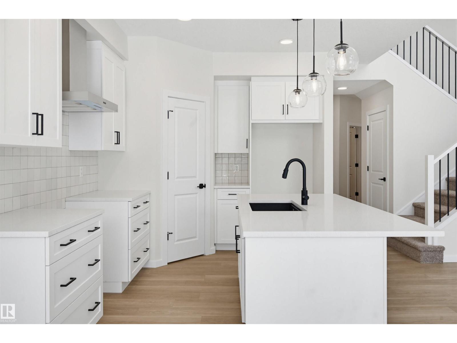 2535 211 St Nw, Edmonton, Alberta  T6M 3H1 - Photo 3 - E4469754