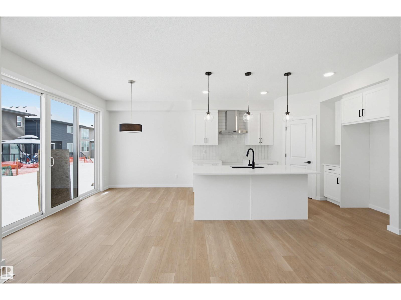 2535 211 St Nw, Edmonton, Alberta  T6M 3H1 - Photo 2 - E4469754