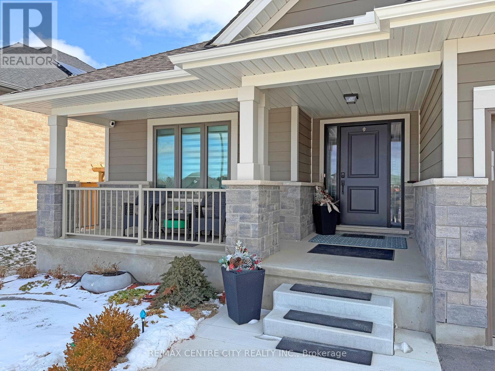 46 Snowy Owl Trail, Central Elgin, Ontario  N5R 0M6 - Photo 2 - X12827918