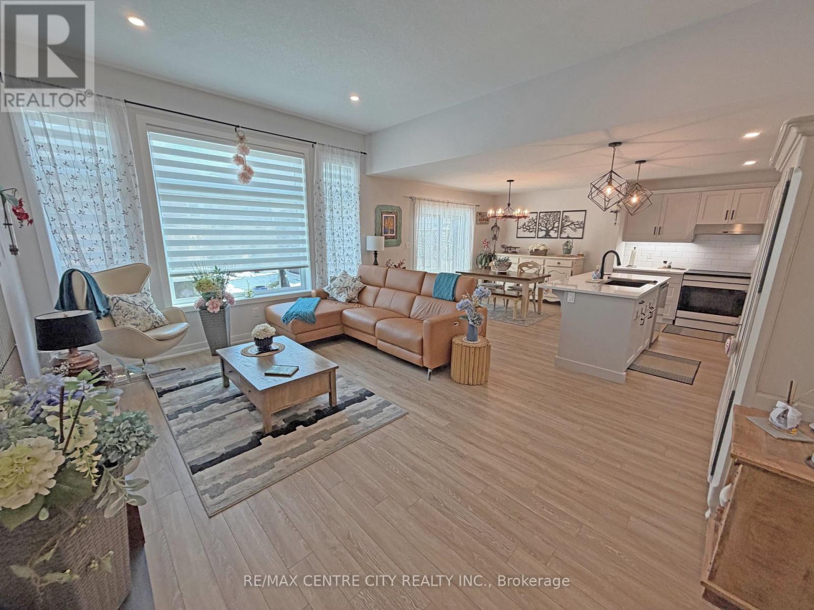 46 Snowy Owl Trail, Central Elgin, Ontario  N5R 0M6 - Photo 21 - X12827918