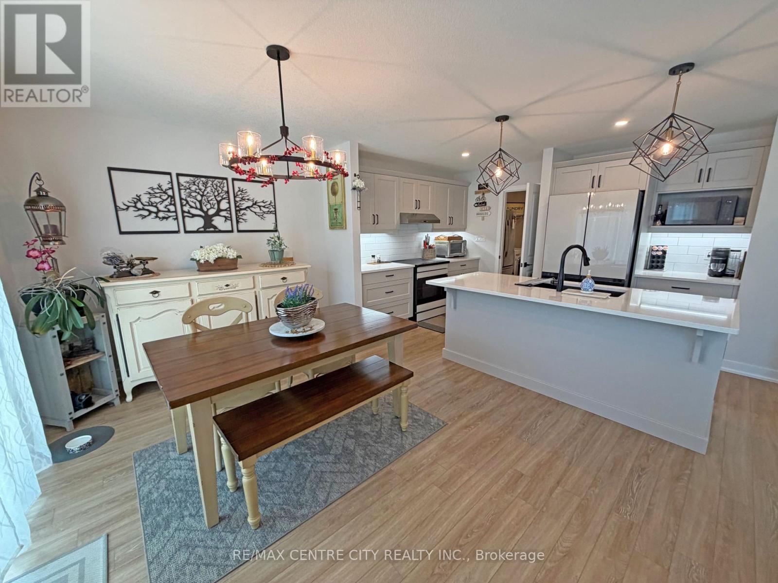 46 Snowy Owl Trail, Central Elgin, Ontario  N5R 0M6 - Photo 24 - X12827918