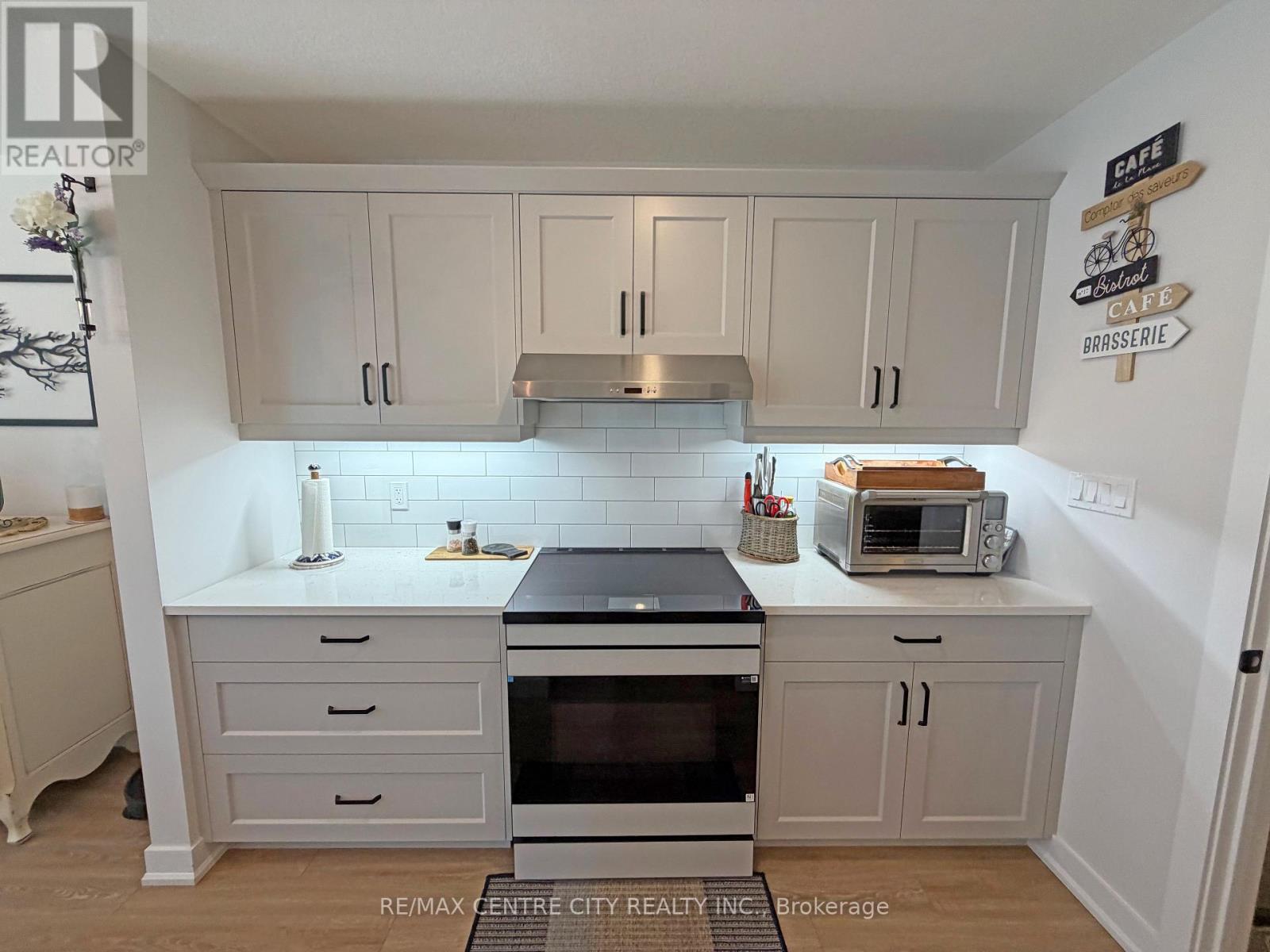 46 Snowy Owl Trail, Central Elgin, Ontario  N5R 0M6 - Photo 26 - X12827918