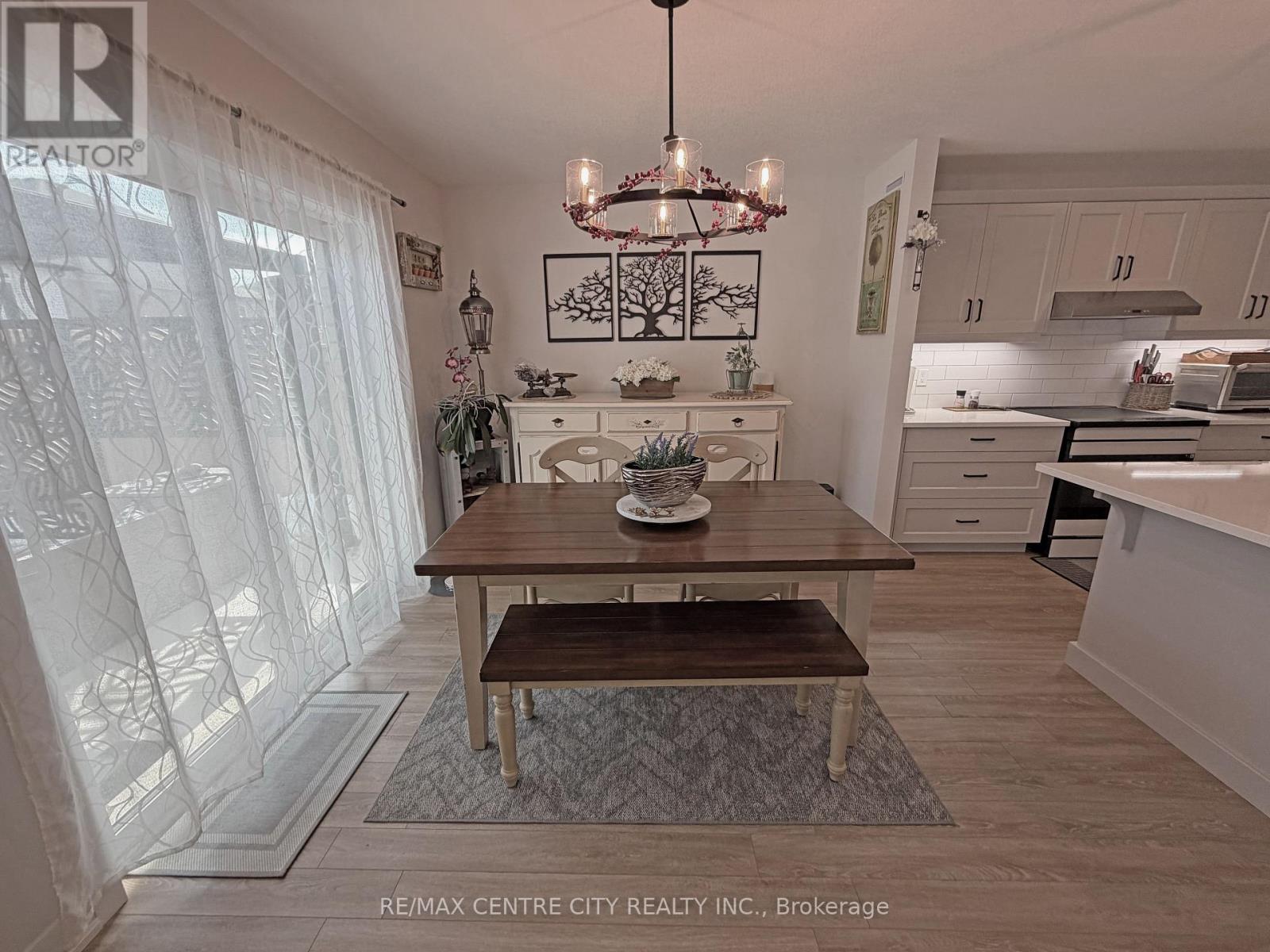 46 Snowy Owl Trail, Central Elgin, Ontario  N5R 0M6 - Photo 28 - X12827918